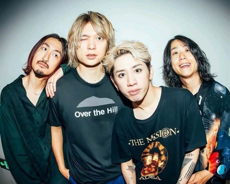 lovrofmne7's tweet photo. What's your favorite One Ok Rock album? https://t.co/dcHsl7XH9A