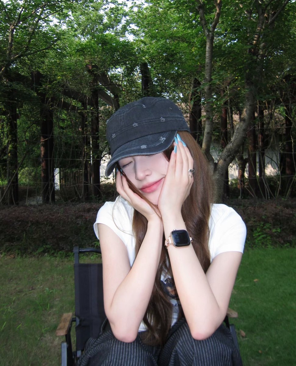 xxnfilmpp's tweet photo. 𓇼 Fujifilm finepix av230

เต็มระบบ ตัวแรร์ตังหายาก แฟลชติด จอไม่ย่น ปุ่มไม่รวน ซูมลื่นปื้ด โหมดเยอะคับบ บอดี้มีริ้วรอยทั่วไป  * (ไม่รับผ่อน)

𓏔 Price : 1️⃣,7️⃣9️⃣0️⃣  free shipping 
𓏔 กล้อง และสายคล้อง
* ( ใช้ถ่าน AA Alkaline 2 ก้อน ไม่มีแถม )

𓏔 ตำหนิ : ฝาถ่านแง้มนิสนุง

** น้องไม่มีประกัน อ่านรายละเอียดให้ครบค่า

#กล้องดิจิตอล #กล้องดิจิตอลมือสอง #กล้องดิจิตอลคอมแพค