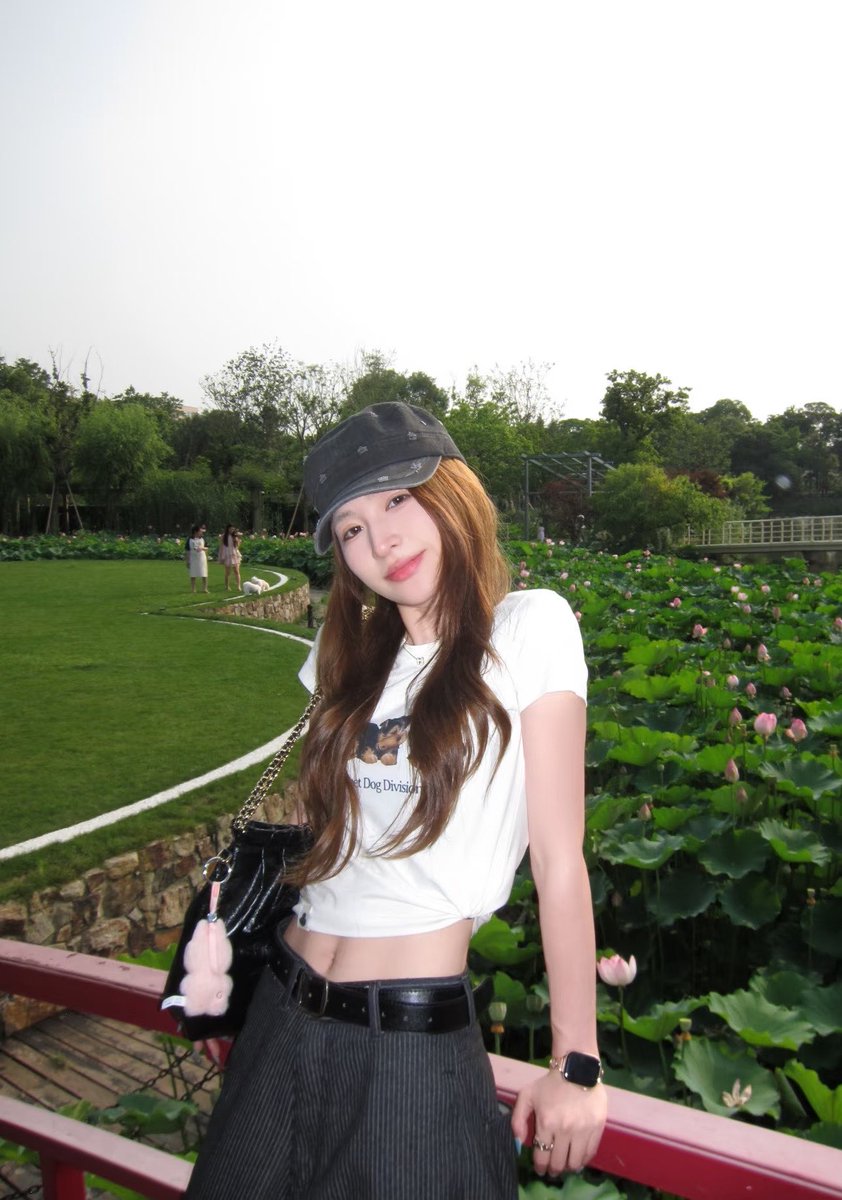 xxnfilmpp's tweet photo. 𓇼 Fujifilm finepix av230

เต็มระบบ ตัวแรร์ตังหายาก แฟลชติด จอไม่ย่น ปุ่มไม่รวน ซูมลื่นปื้ด โหมดเยอะคับบ บอดี้มีริ้วรอยทั่วไป  * (ไม่รับผ่อน)

𓏔 Price : 1️⃣,7️⃣9️⃣0️⃣  free shipping 
𓏔 กล้อง และสายคล้อง
* ( ใช้ถ่าน AA Alkaline 2 ก้อน ไม่มีแถม )

𓏔 ตำหนิ : ฝาถ่านแง้มนิสนุง

** น้องไม่มีประกัน อ่านรายละเอียดให้ครบค่า

#กล้องดิจิตอล #กล้องดิจิตอลมือสอง #กล้องดิจิตอลคอมแพค