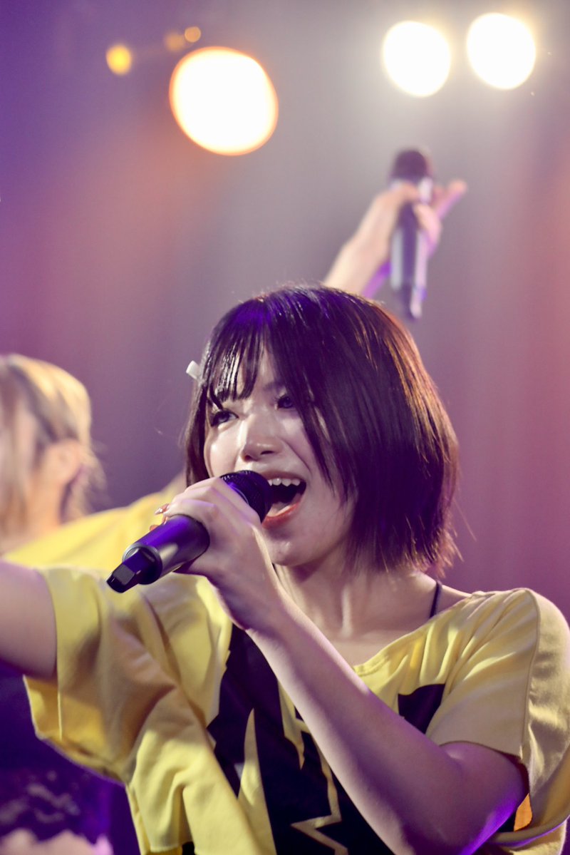 AkiASP125's tweet photo. ずっと見たかったイエビ😊2回目だけどめちゃくちゃカッコよかった😆曲も相変わらずめっちゃ良いし、４人体制で見たの初めてだったけど、バランスも良いし。みんなに見てほしい。ヤバです！
#ちゆちゅーしん
#イエビ https://t.co/s6ipWLPymk