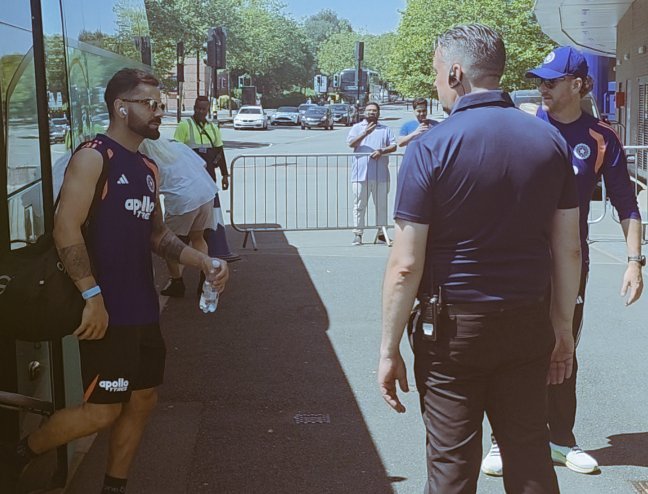 CricCrazyJohns's tweet photo. THE GOAT HAS ARRIVED FOR ENGLAND ODI SERIES 🐐 [📸: RevSportz] https://t.co/mMyGIvW7aj