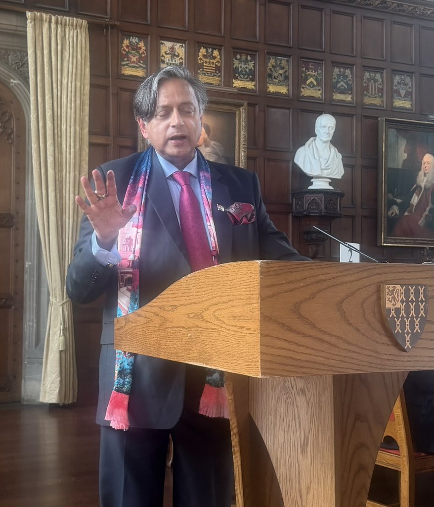 ShashiTharoor's tweet photo. Yesterday in London, gave a “distinguished public lecture” at the imposing Great Hall of @lincolnsinn on the role of our living constitution in shaping Indian democracy. After my speech there were interesting comments by @ptrmadurai , followed by a discussion with him and the largely student audience, moderated by @JindalGlobalUNI Vice-Chancellor C.RajKumar.