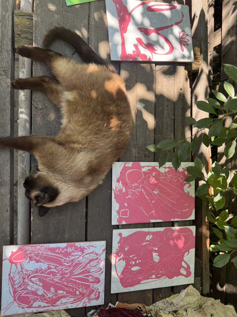 Lbank_'s tweet photo. My works and my cat

Collab

A cat as a brush https://t.co/jo8fwa0fFz