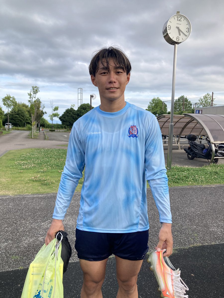pikari218's tweet photo. ちょうどJステップでカターレ富山がキャンプしてて少し練習が見れました🙌選手、全然分からないんだけど(番号ないと厳し〜笑)西矢選手の弟さん居らしたので図々しく声かけさせてもらって写真撮らせてもらいました。(吉平選手は上がった後だったみたいかな、) https://t.co/ufQ0F5EeFq