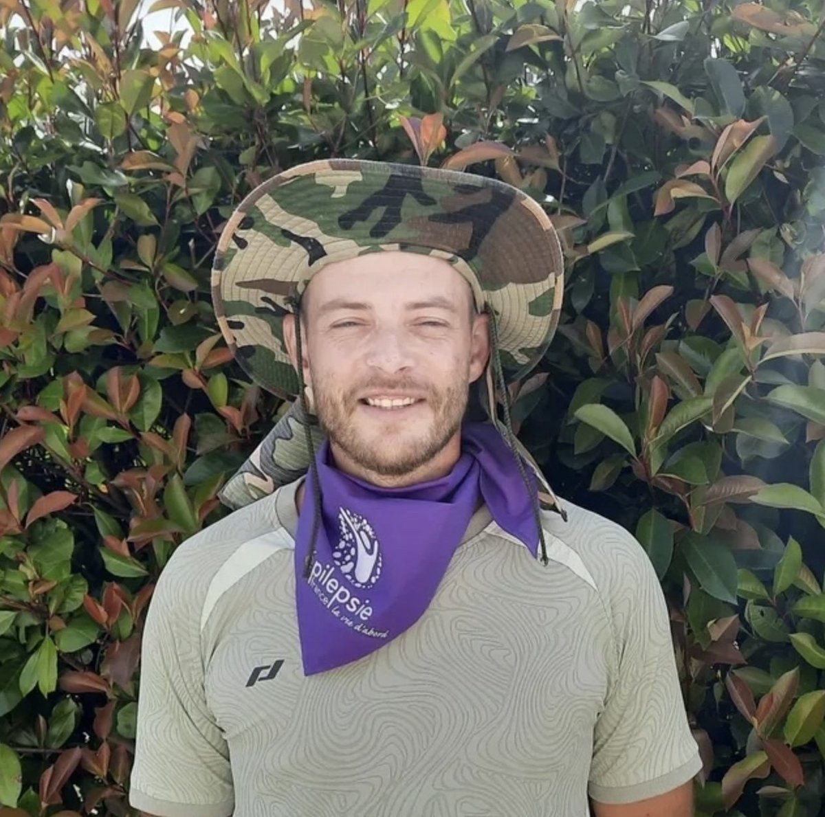 LMPositif's tweet photo. 🇨🇵 Florent Julien vient de s’élancer sur le GR20 afin de faire connaître la maladie qui touche son fils : l’épilepsie. Il compte relever ce défi en seulement 12 jours pour récolter des fonds en faveur des enfants malades, afin que chaque pas représente « un pas de plus dans la lutte contre cette maladie ». ❤ (France Bleu)

📸 Laurent Philippot