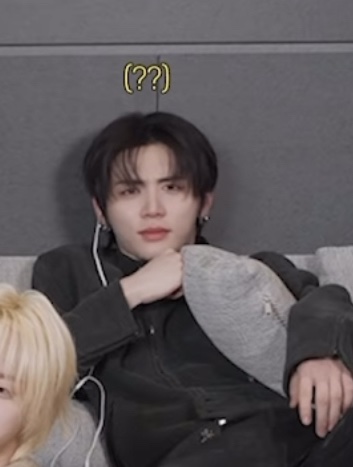 TASANMEOW's tweet photo. 똑같을까? 다를까? https://t.co/8dizwTMmLm