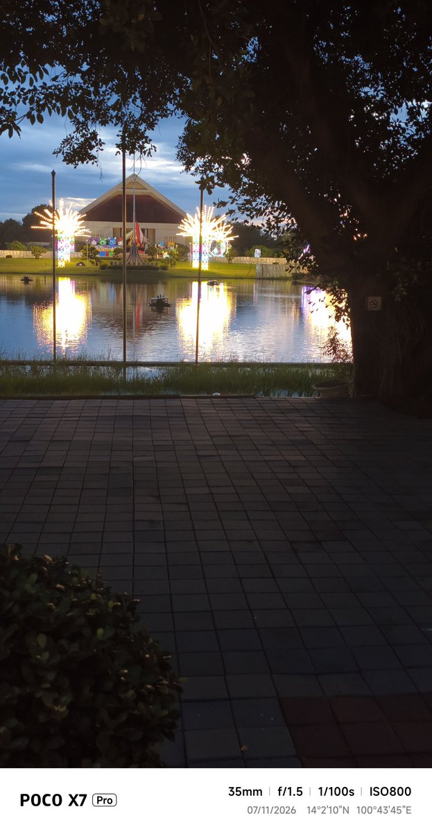 Sisfuk50's tweet photo. หาเพื่อนคุยเล่น
#คลอง6 https://t.co/Jr0Vmooofj