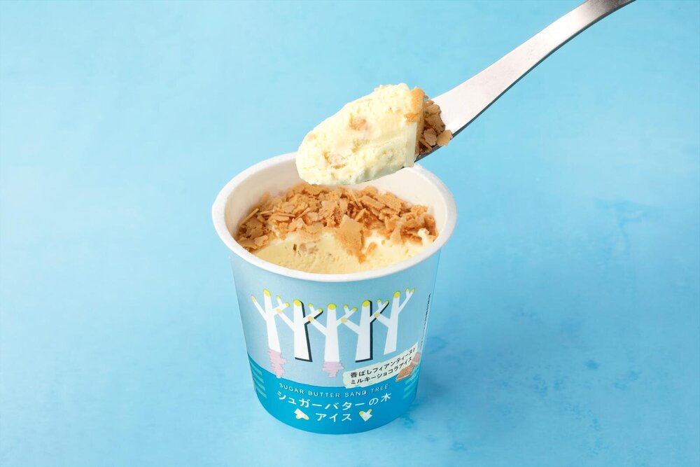 fashionpressnet's tweet photo. 「シュガーバターの木アイス」セブン-イレブン限定で、ミルキーホワイトチョコ×ほんのり塩味の“ごろっと”クッキー - https://t.co/opak9d5Yy3 https://t.co/nP2d5UUOvd