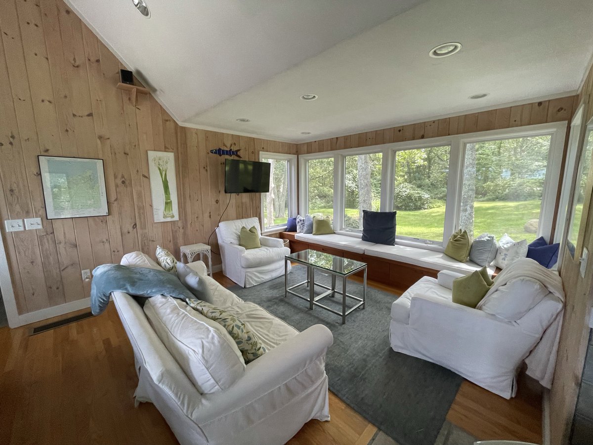 TeaLaneMV's tweet photo. Set on 5.45 private acres and abutting the 400+ acres of Cedar Tree Neck Sanctuary, 14 Ephraim Allen Road offers a rare opportunity to live immersed in one of Martha's Vineyard's most beautiful natural settings.

Offered at $2,475,000. Learn more: https://t.co/jD1metxGsa https://t.co/hoa7r8vKLj