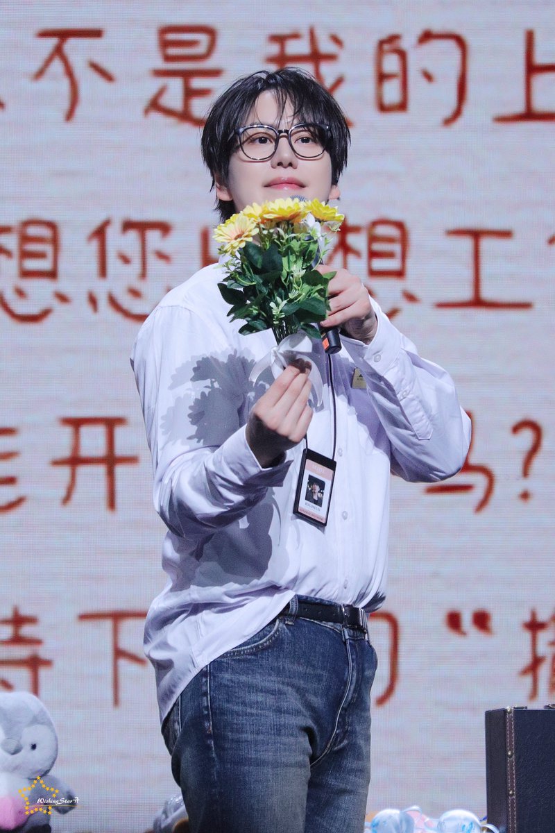 wishingstar4kyu's tweet photo. 260705 Hotel 203 in SHANGHAI HQ
Part 1-1 
안경규 🌻

#규현 #KYUHYUN #圭贤
#규현아_사랑해 https://t.co/iuNwDlExMg
