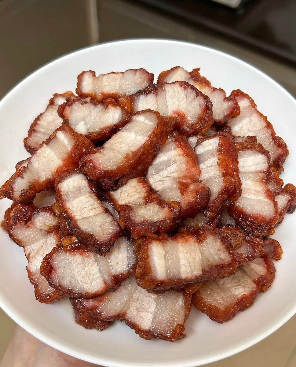 pptaavcc48573's tweet photo. ใครหิวบ้างครับ มาทานกันครับกับหมูสามชั้น 😋😋 กินกับข้าวโคตรฟินกับเป็นกับแกล้มก็อร่อย https://t.co/MUsir9Bf6k