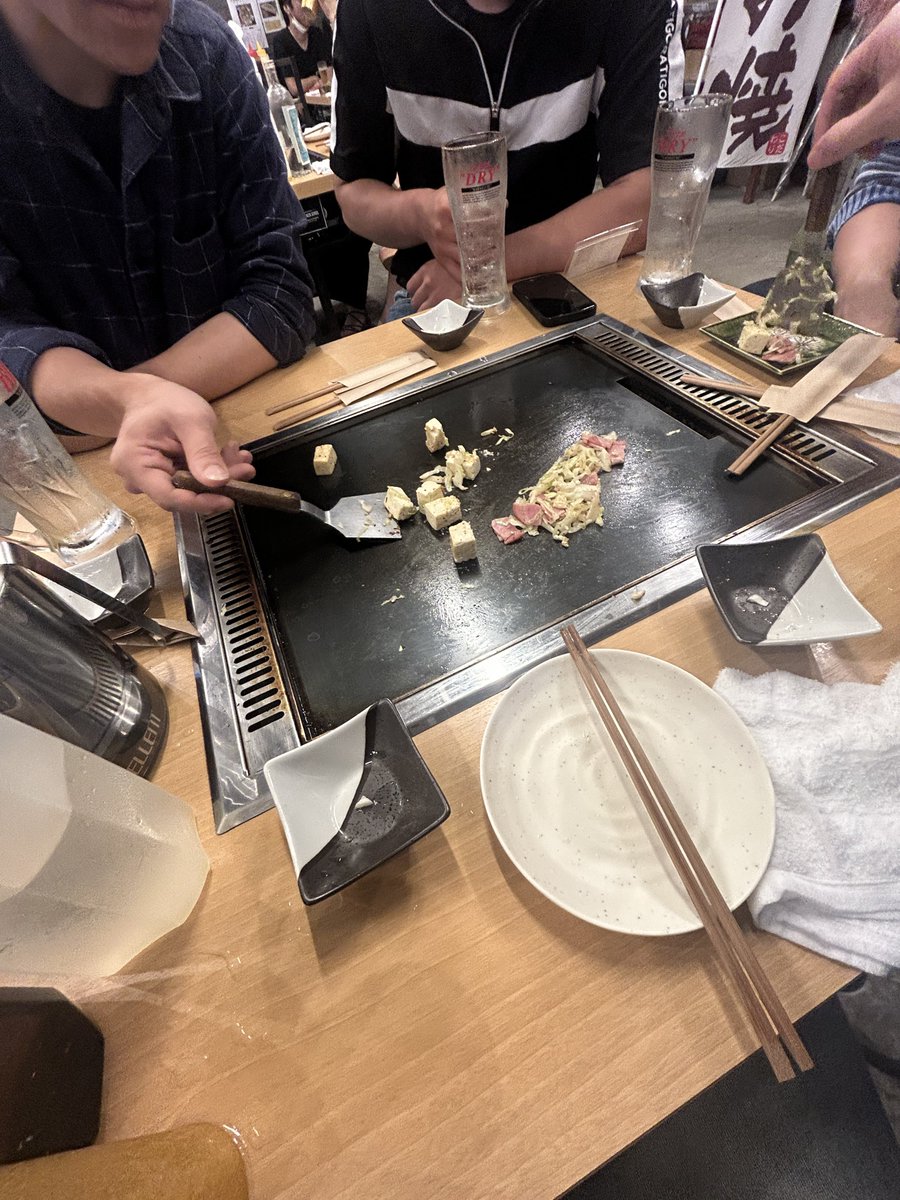 keepout_1009's tweet photo. にじかい https://t.co/Dx67m0YYUk