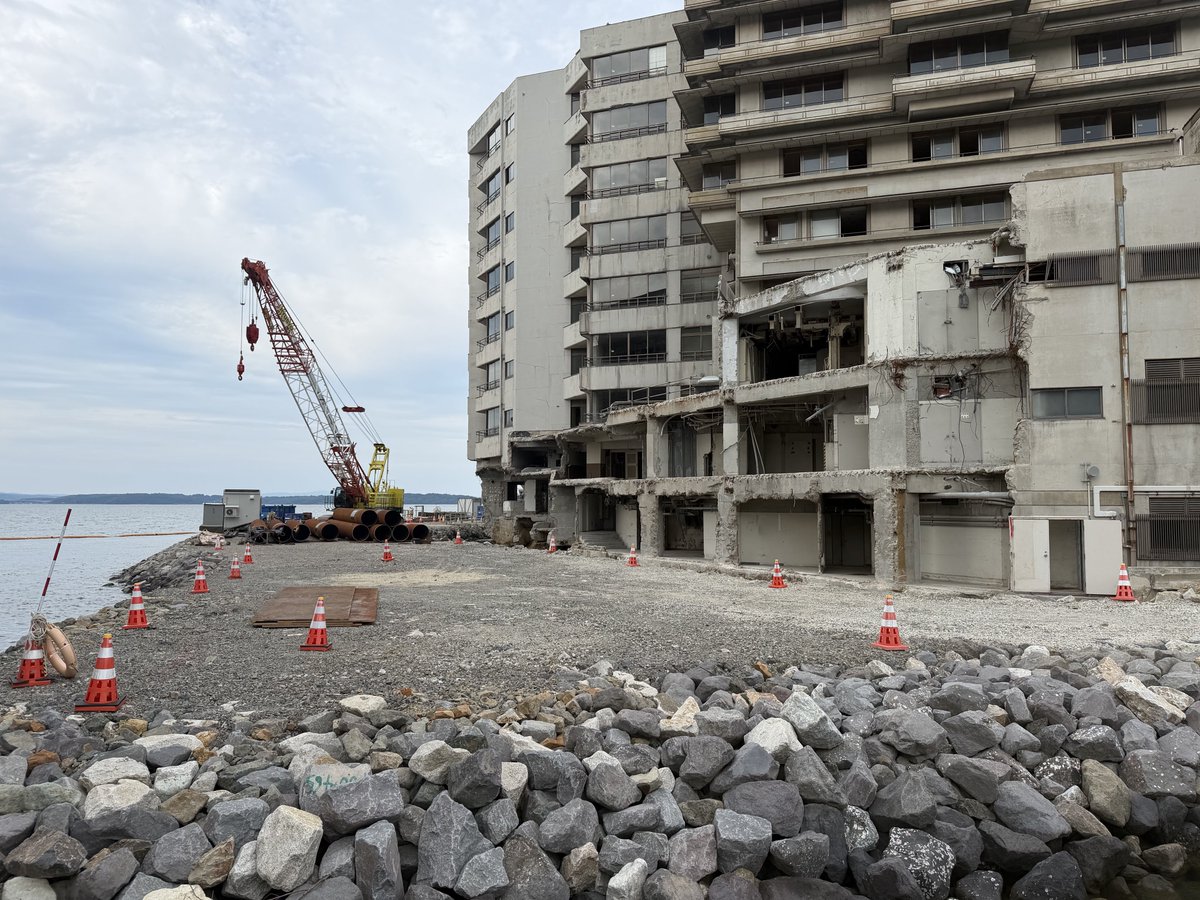 Stare_LINK's tweet photo. 改めて震災の悲惨さも肌身で感じた。
でも同時に宿泊客も徐々に戻ってきているのも感じた。
今回も復興応援の意味も込めて旅行しにきた部分もあるからね https://t.co/KzV0hvk888