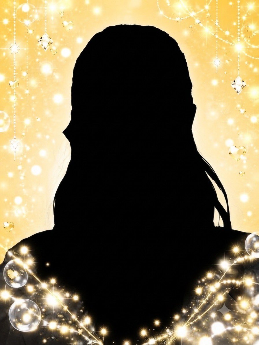re17official's tweet photo. 💛メンバー発表 第7弾💛

本日は…

✨イエローゴールド担当✨

のシルエットを公開します！

圧倒的な歌唱力で心を震わせる、
Re:17の実力派ボーカリスト💛🎤

💛20いいね達成でビジュアル公開💛

ぜひ

💛いいね
🔁リポスト
💬応援コメント

で応援よろしくお願いします！

#Re17
#拡散希望 https://t.co/rtVsycKVGM