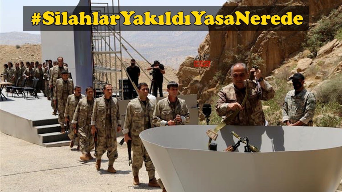 Basel_Shekho21's tweet photo. Dewleta Tirk bi nêzikatiya xwe eşkere dike kû armanca wî ne aşitiye , dixwaze tevgera azadî tasfiye bike.
Lê divê bila bizane ku li hemberê wî mîlyonan kurd û tevgera azadî rê nade vê plana qirêj û gemar.
Em bi Rêbertiya xwe û tevgera xwe bawerin. 

#SilahlarYakıldıYasaNerede https://t.co/oxS9np1YCI
