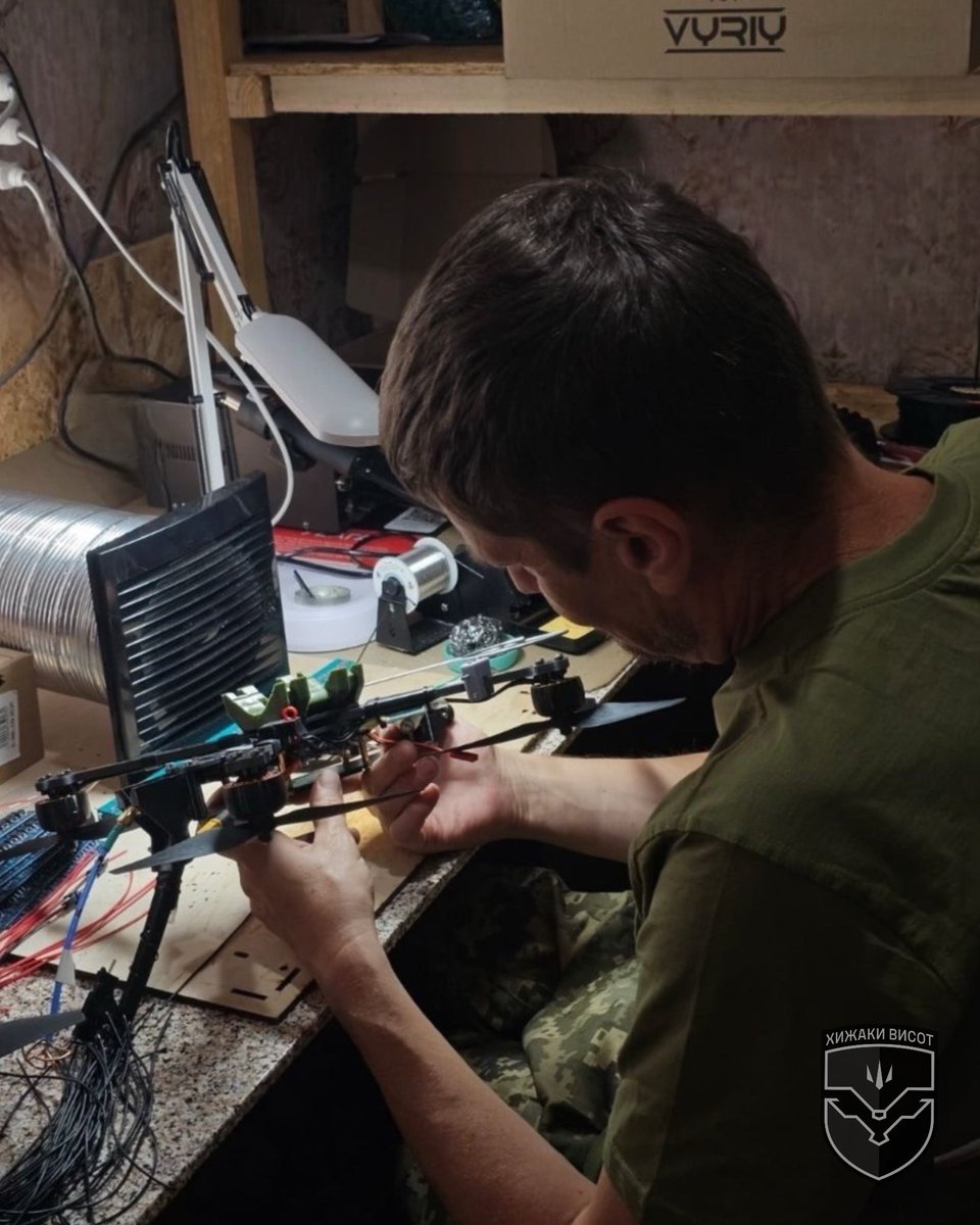 AngelsFrontUA's tweet photo. Behind every successful combat sortie of the #KhyzhakyVysot battalion of the #59th_Brigade 🇺🇦 is not only the skill of its drone crews, but also the workshop team that keeps every drone mission-ready.
Today, the battalion urgently needs portable power stations so the workshop can operate autonomously even in difficult conditions.

🎯 Goal: €1,525
✅ Raised: €870
💙 Still needed: €655

Your donation helps keep the battalion’s drone crews effective on the Pokrovsk front 🇺🇦

PayPal: angelsoffront@gmail.com (for portable power stations)
https://t.co/EIusRlch4z

https://t.co/gdoArCgkYW
https://t.co/4doHkxNewN