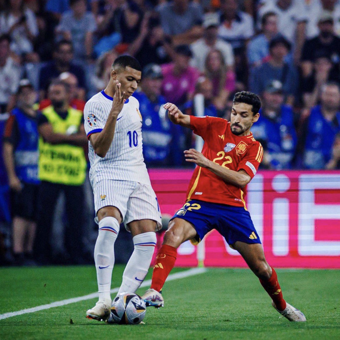 Navismo16's tweet photo. Semifinales vs Francia, pero faltas tú… https://t.co/hBYjso407I