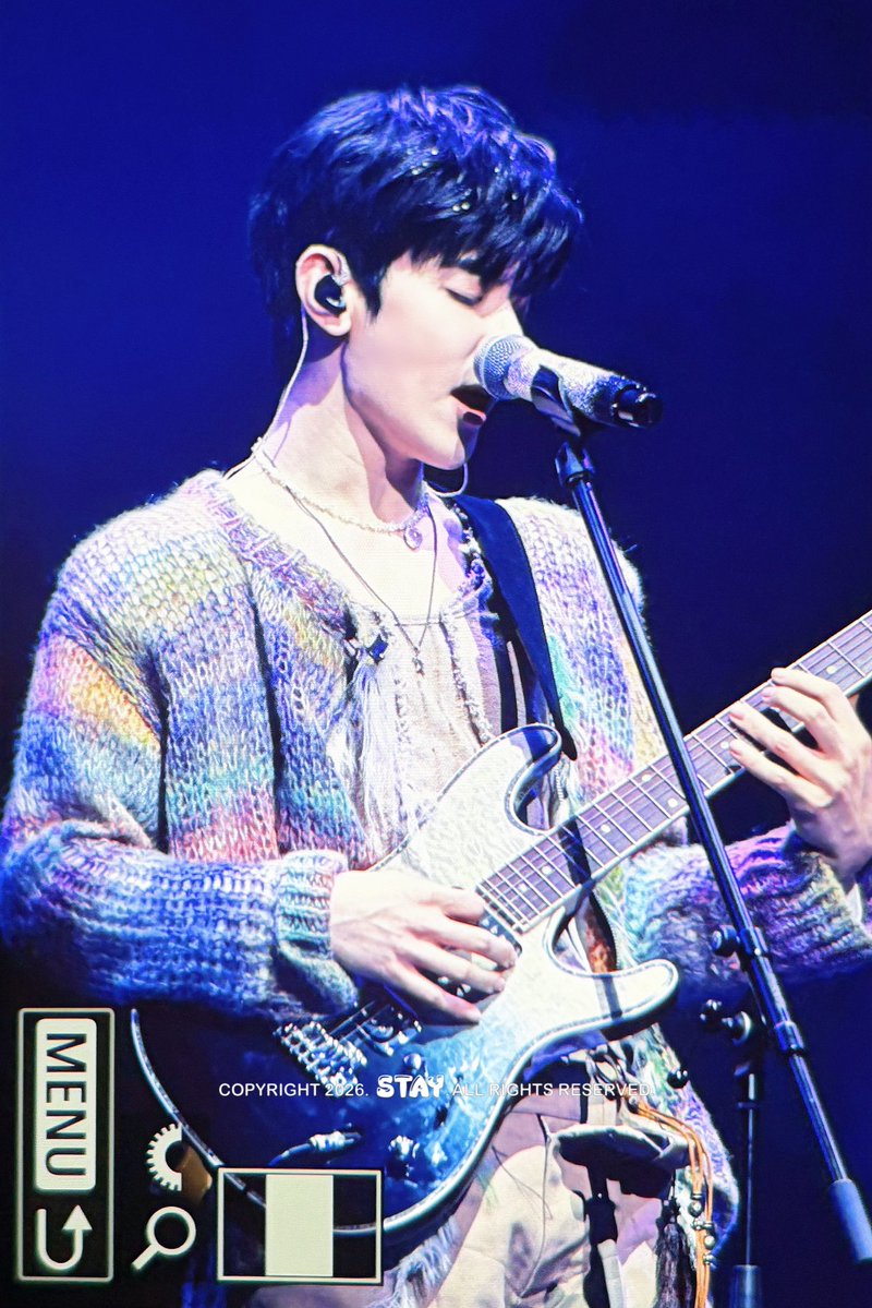 staywithzh's tweet photo. [PRE] 260711 🎸

#장하오 #ZHANGHAO 
#앤더블 #AND2BLE https://t.co/8cgb91ZWUJ
