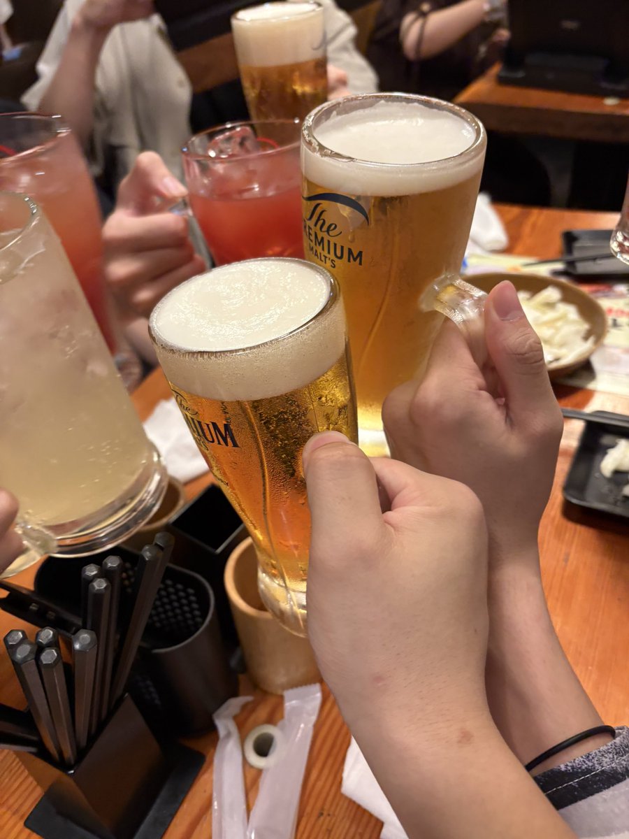 MIYATAstudyyyne's tweet photo. traP の方と二次会！！！
楽しすぎるんごねぇ https://t.co/JM8dAs5P3F