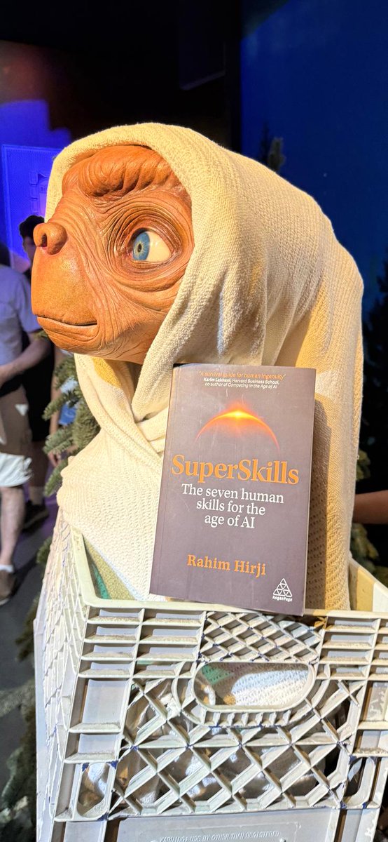 rahim's tweet photo. SuperSkills is out. Loved by humans and aliens alike. https://t.co/ocYTVU8VB5