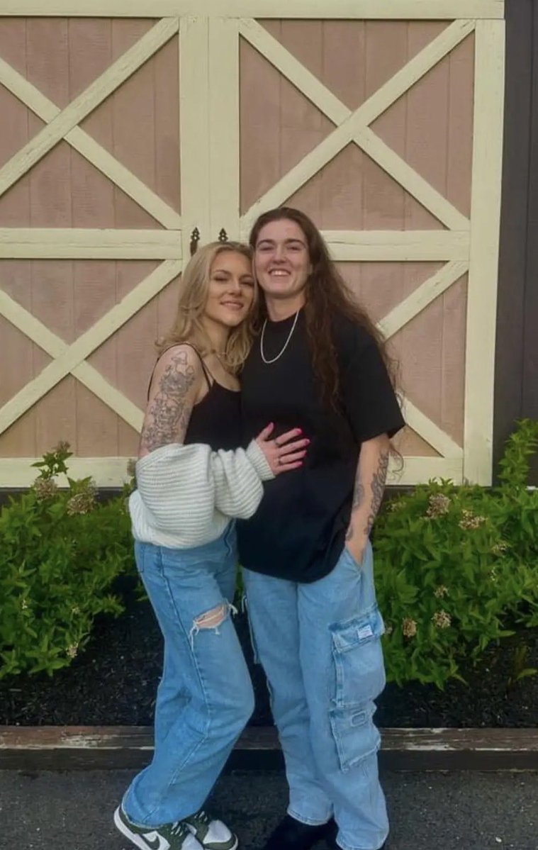 KentuckyKendall's tweet photo. 25yo Victoria Anne Cranmer of New Jersey recorded herself laughing while s3xually assaulting a toddler in a bathroom then posted the abuse to Snapchat. Her former roommate identified Victoria because of her “boob” tattoo on her leg in the video. How much wood could a wood chippp https://t.co/YxOhg0z40K