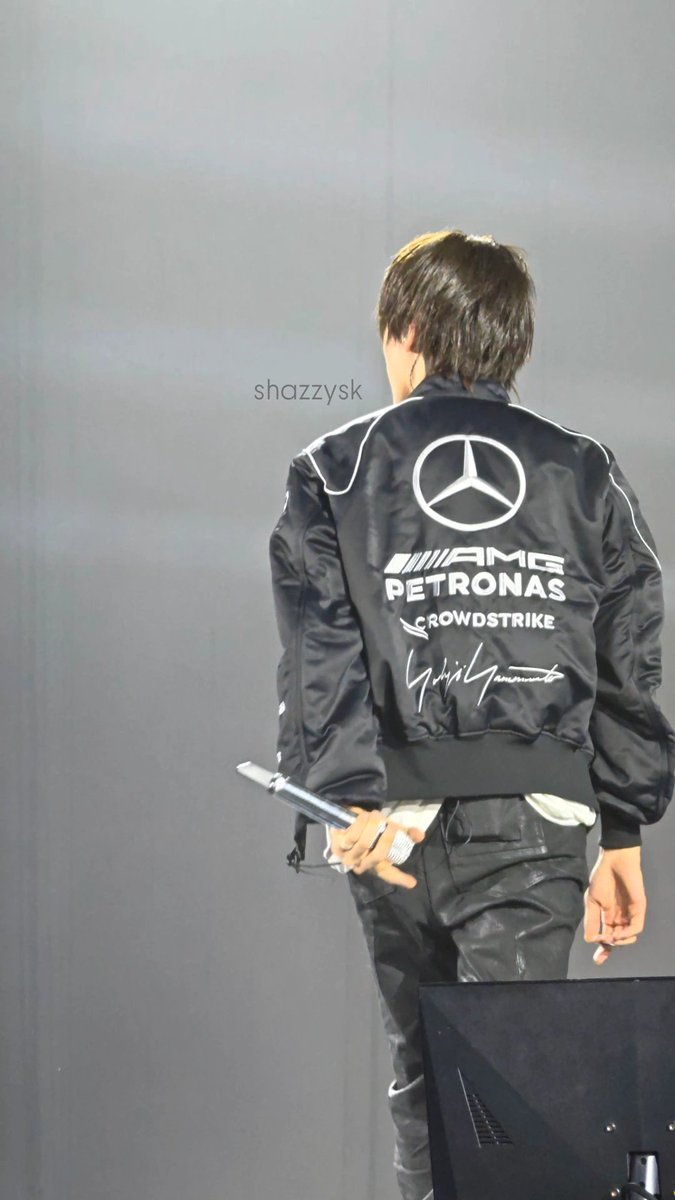 sound_of_shaz's tweet photo. Vernon with Petronas on his jacket...

Saya bangga jadi rakyat Malaysia~ https://t.co/rTgRTIr8Lh