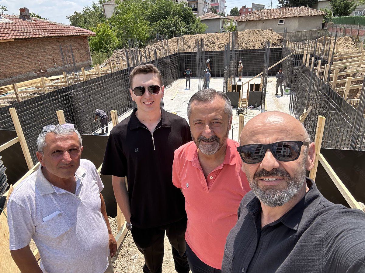 mmrmutlu's tweet photo. Çalışmaya , üretmeye  devam…. #ERGENE https://t.co/gOUiD3scOJ
