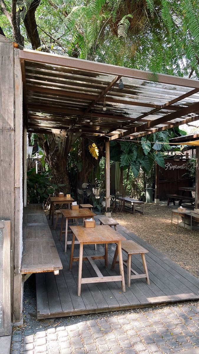 WWARMANDCOZY's tweet photo. 9th September 🪵🌳🪟🪑
คาเฟ่สระบุรีที่ไปซ้ำบ่อยมาก ด้วยกาแฟที่สดชื่น ขนมที่ละมุนมากก บรรยากาศนั่งสบายๆเพลินๆ เราไปซ้ำทุกครั้งที่ไปสระบุรี สายคาเฟ่ไม่ควรพลาดเลย https://t.co/lTdg8VlbH2