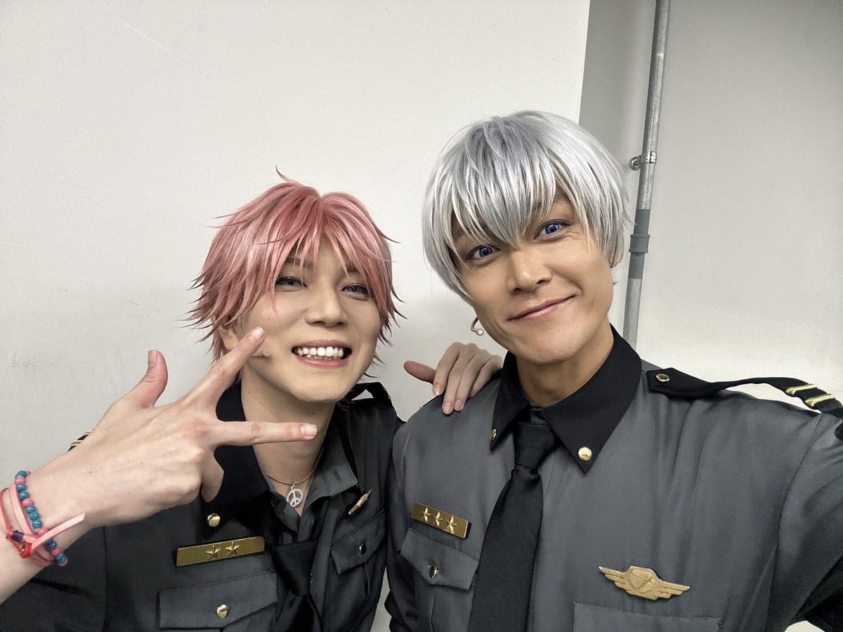 asa10_y's tweet photo. エリステニュードーン八日目、ご来場ありがとうございました！
あっという間に残すは明日のみ。
東京、最後までラブアンドピースで楽しんでいくぞー❤︎✌︎

#エリステ https://t.co/Us7H7tM4sD