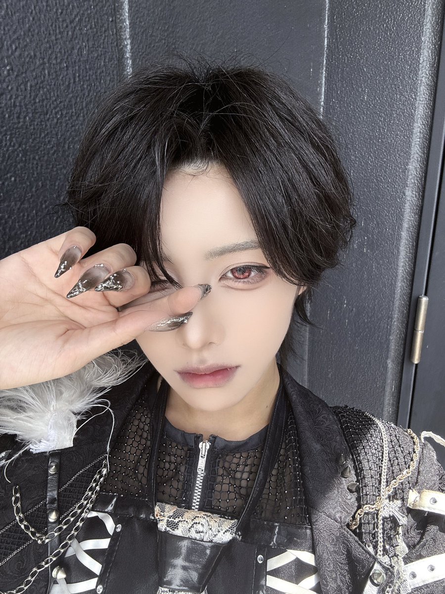 yuna_adamth's tweet photo. 約束だけは死んでも守るから https://t.co/GGUOKjLd9O