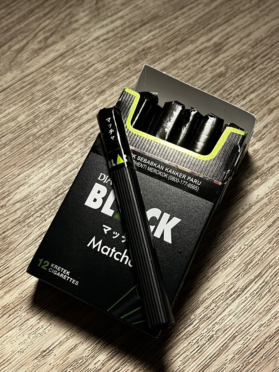 cosmiconm's tweet photo. djarum black matcha SECURED kretek mantap https://t.co/JDLanhD57f