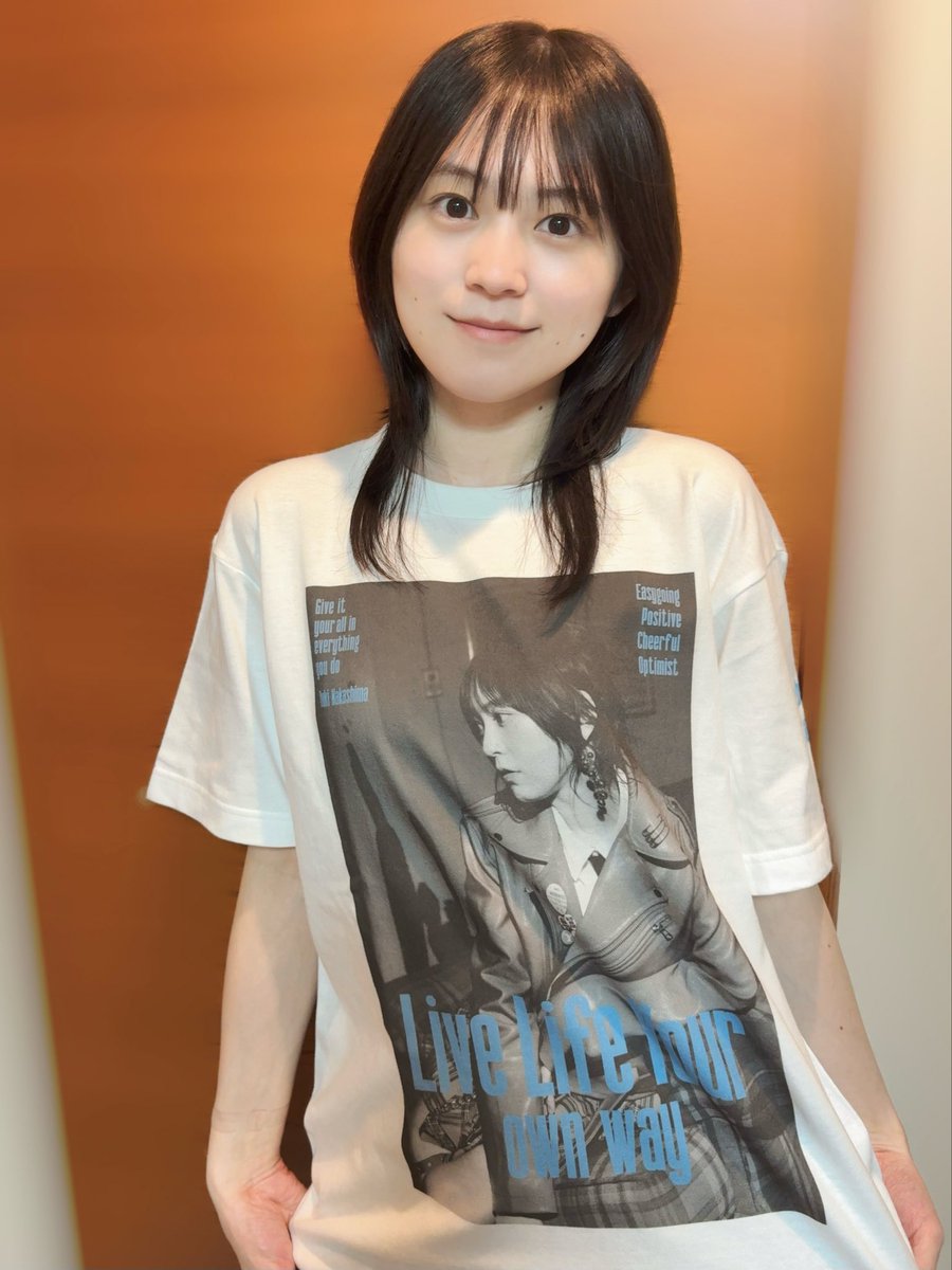 Yuki_Nakashim's tweet photo. おしゃれTシャツのサンプルいただきましたー！
めちゃかっこいいーー！
中島がどデカくいるのでわかりやすいですね
私はMサイズを着用しています✨
SサイズからXXLまでサイズ展開があるのでぜひゲットしてくださいね！
ただいまFCにて7/13まで先行販売中！
迷っている方はお早めに〜！
#ゆきすと https://t.co/38UurRfPYy