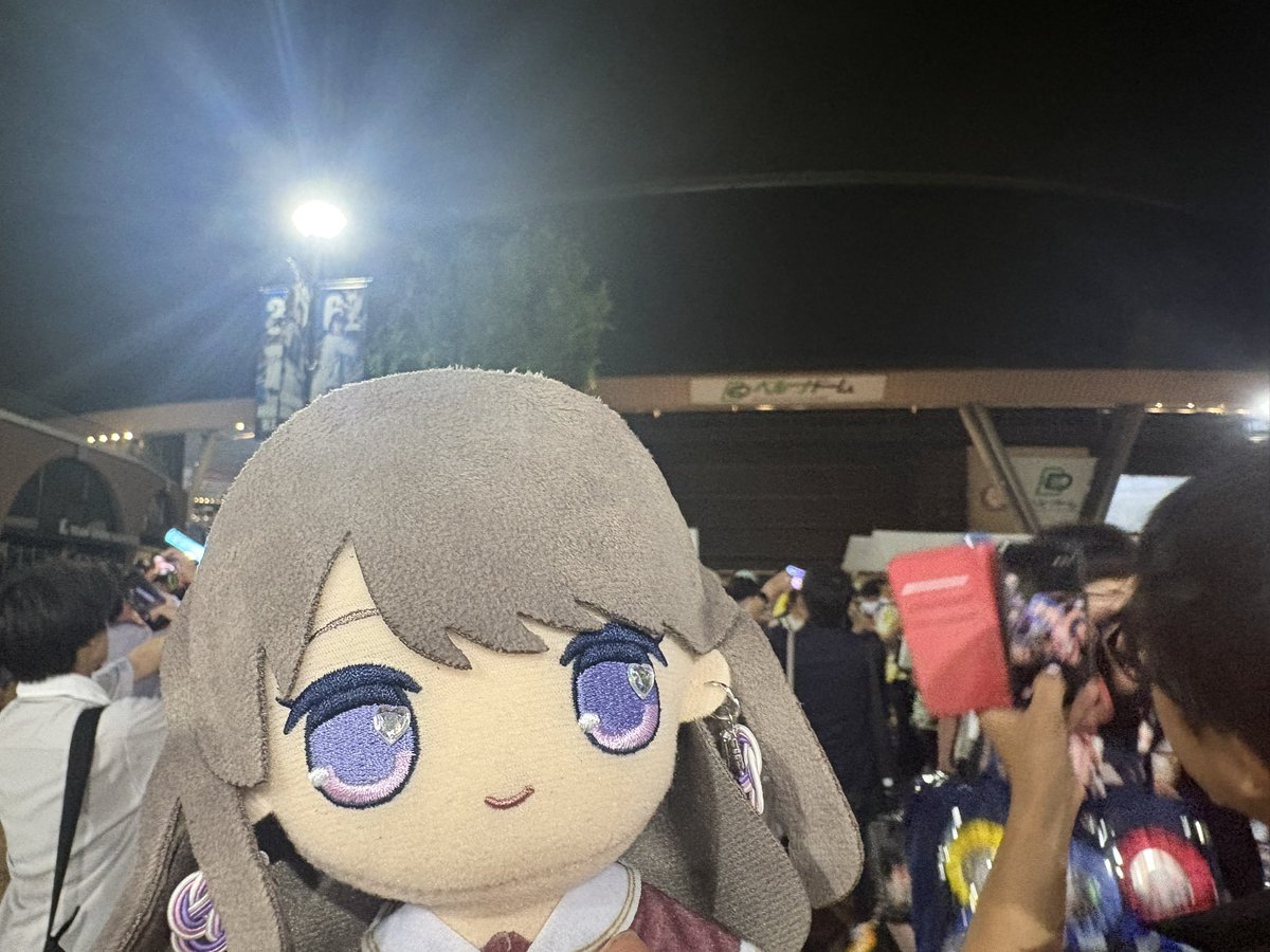 arlesnadja's tweet photo. Day1はアリーナのハナショウブ13ブロックでした
明日はサクラ3ブロック https://t.co/t6RHklk0eg