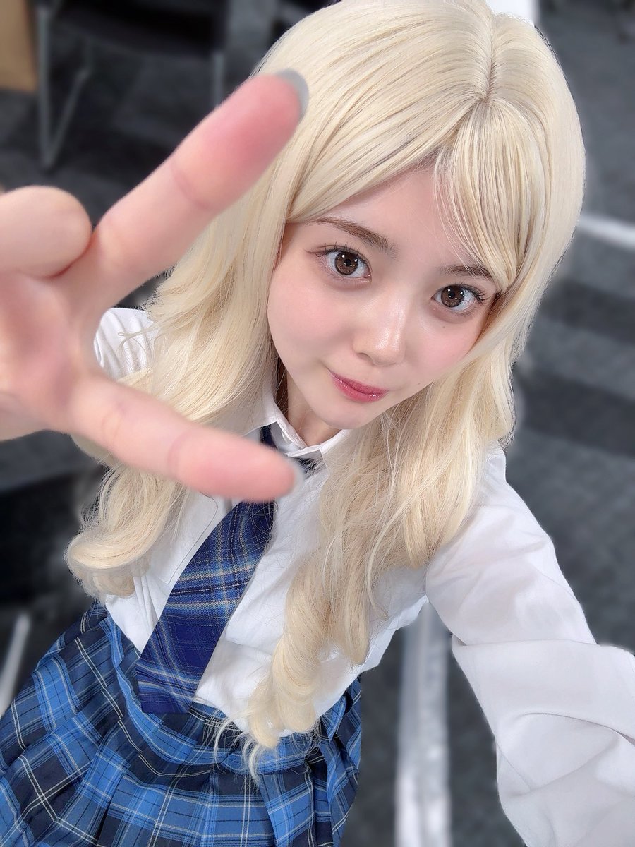 sakashita_mako's tweet photo. #オンラインお話し会 
ありがとうございました👱🏼‍♀️❤️

特攻服 と 金髪ギャルJKに変身っ！！
ずっとやりたかったハイトーン！似合うでしょ🫶🏻

もっともっと好きになってね🤟🏻♪︎ https://t.co/2rm4Z5wbWd