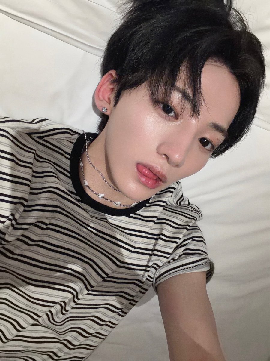 xikers_official's tweet photo. [#민재] 덥다 더워
#xikers #싸이커스 https://t.co/N8GekGISXt