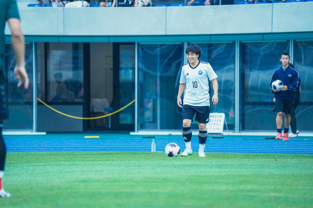 FcMachidaZelvia's tweet photo. 🔷𝐀𝐎𝐌𝐎𝐑𝐈 𝐂𝐚𝐦𝐩 𝐃𝐚𝐲 𝟕📸

青森キャンプ最終日🔥
#ヴァンラーレ八戸FC と練習試合を行いました。

14日から始まる沖縄キャンプでも、さらにレベルアップを目指して頑張ります💪🔷

#FC町田ゼルビア #zelvia
#青森キャンプ2026 https://t.co/uYF9wcXMAv