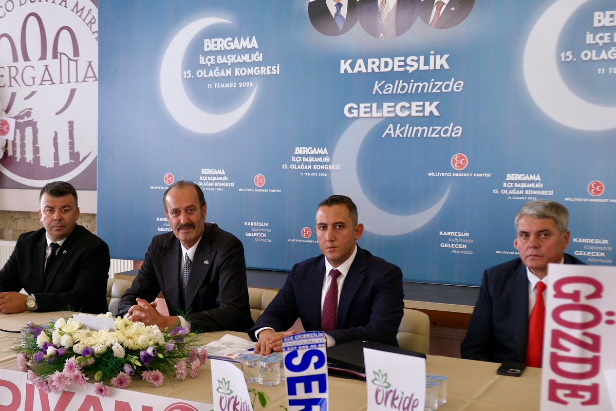 VeyselSahinMhp's tweet photo. Genel Başkanımız Sn. Devlet Bahçeli’nin talimatlarıyla başlatılan “Kardeşlik Kalbimizde, Gelecek Aklımızda” temalı 15. Olağan Bergama İlçe Kongremizi Genel Sekreter Yardımcımız Tamer Osmanağaoğlu divan başkanlığında büyük bir coşkuyla gerçekleştirdik.

İlçe Başkan Adayımız Hasan Hüseyin Engin ve Yönetim Kurulu’na şimdiden başarılar diliyorum.