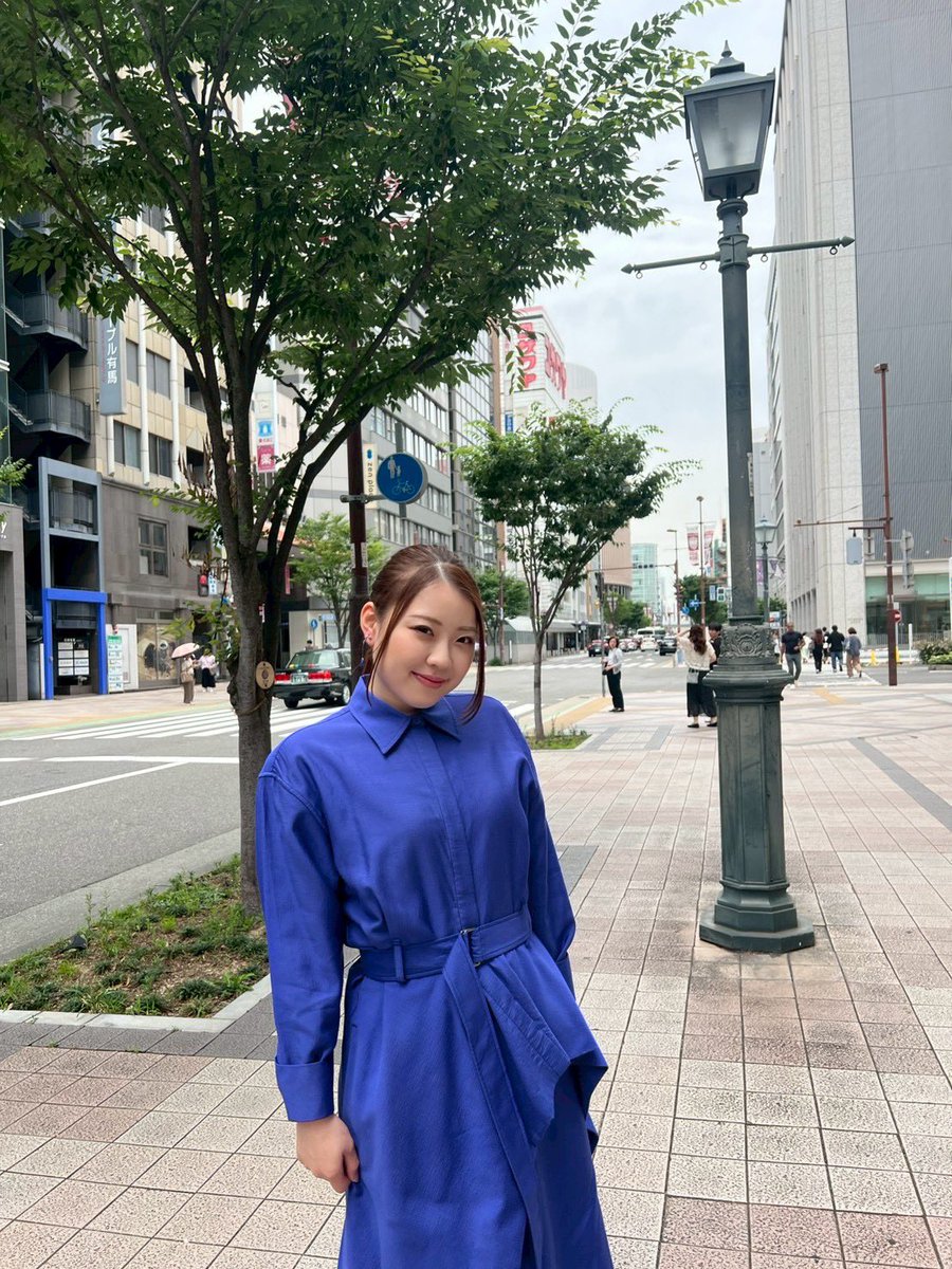rika_kihira's tweet photo. 先日、日住サービスさんの撮影で、神戸本社へお邪魔させていただきました✨
社員の皆さんが暖かく迎えてくださって、とても嬉しかったです😌
ポスターは特に、今までにない自分の姿で、仕上がりがすごく楽しみです☺️
秋頃完成予定なのでぜひ楽しみにしていてください🌟 https://t.co/w54U8YACJ7