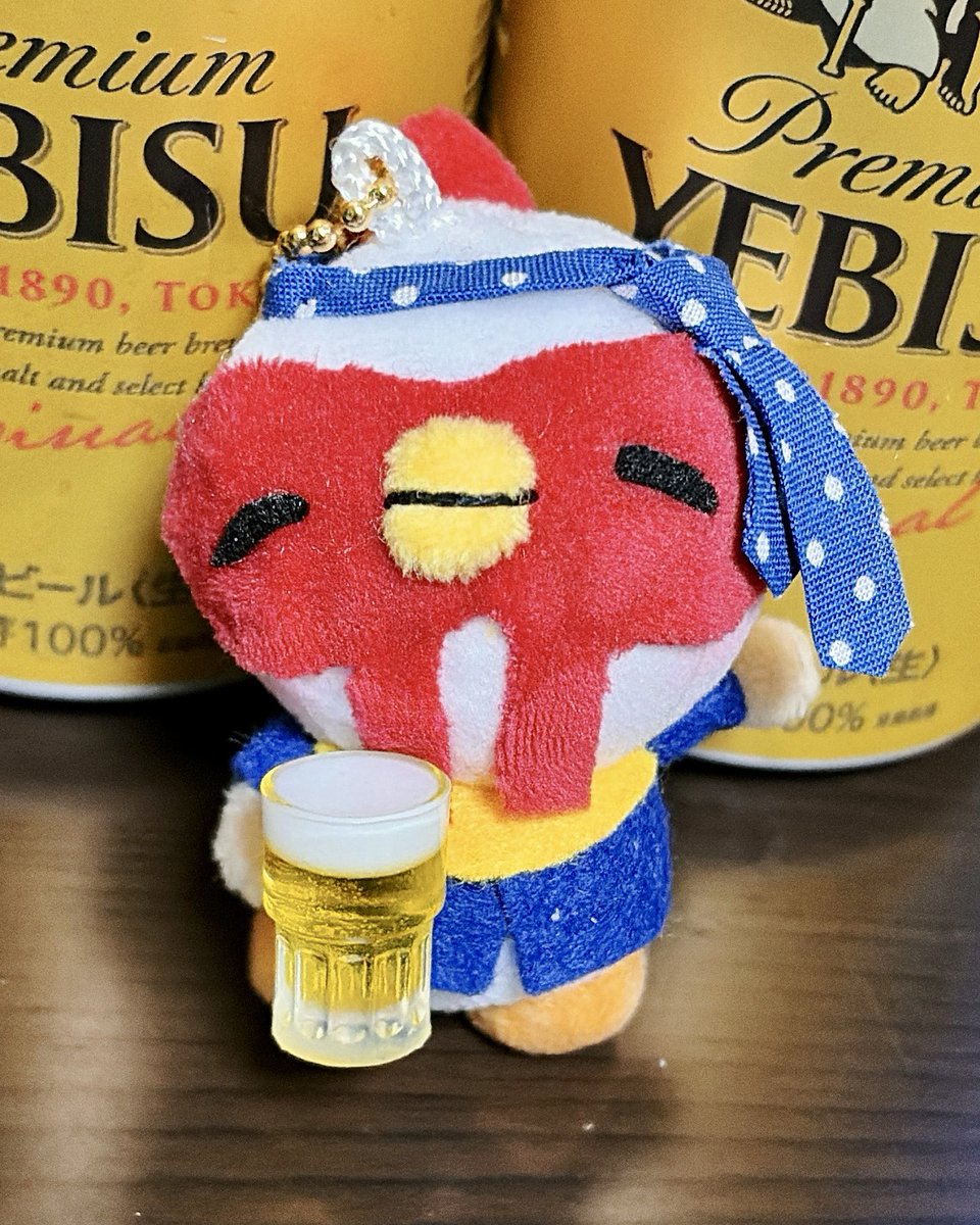 Lucky_RuLa's tweet photo. まるの商店さんが「明日は雨☔だからポテト🍟減らそうかな…」と弱気なので、もう一肌だけ脱ぎますニャー🐱💪🔥

🍟１つお買い上げごとに１球⚪️
「ポテトチャレンジ（沼）」（ガチャとは別枠） に挑戦できますニャー🐱

クリアした先着１名様に🍺オブチキさん🎁
当たり🎯が出たら終了ですニャー🐱 https://t.co/oRFItdCS6w