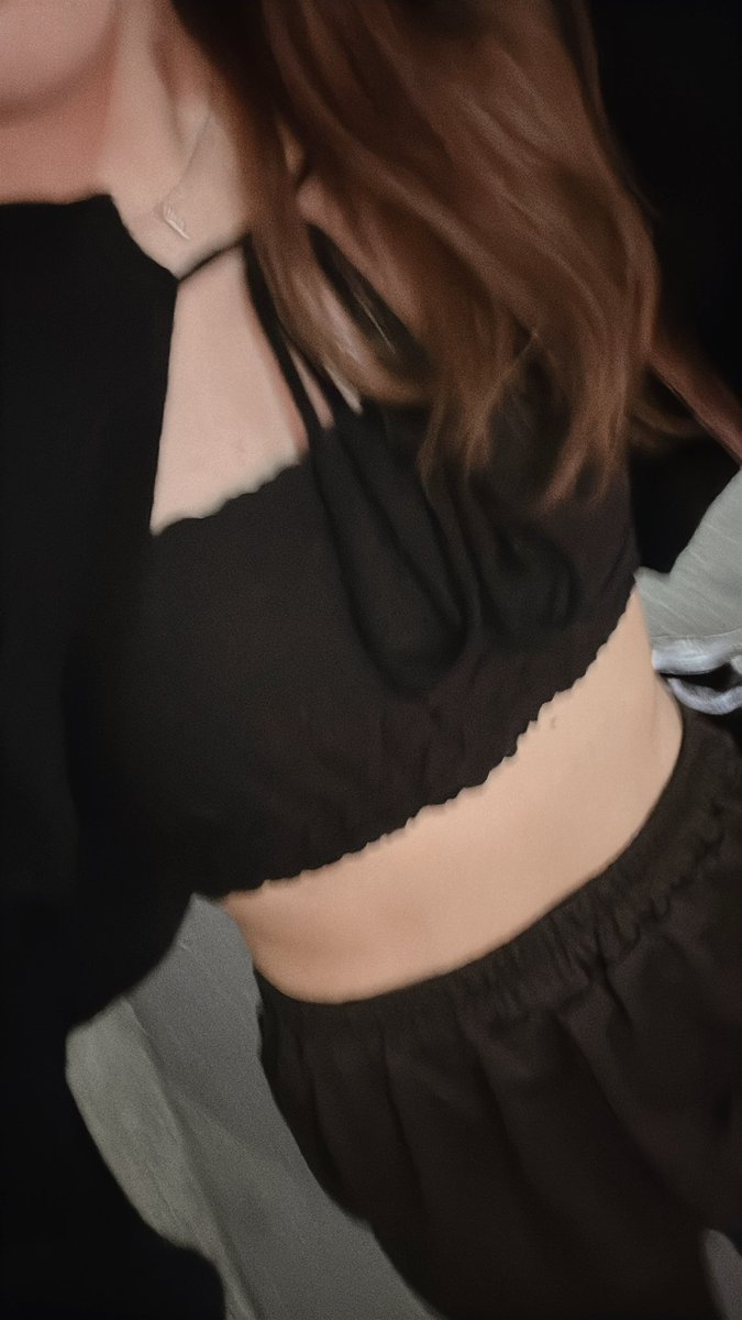 same_04_'s tweet photo. 茶髪ではなく黒髪に戻そうかなと思い https://t.co/wPem0kHVtw