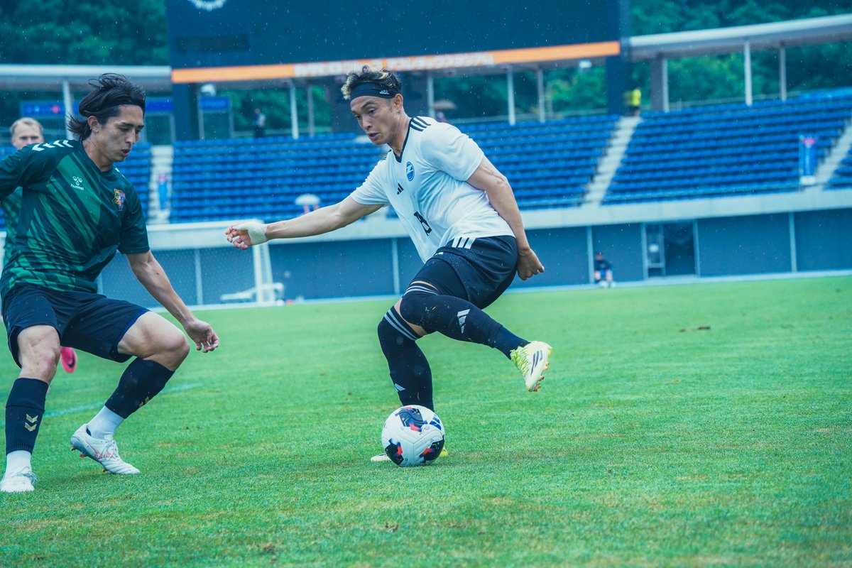 FcMachidaZelvia's tweet photo. 🔷𝐀𝐎𝐌𝐎𝐑𝐈 𝐂𝐚𝐦𝐩 𝐃𝐚𝐲 𝟕📸

青森キャンプ最終日🔥
#ヴァンラーレ八戸FC と練習試合を行いました。

14日から始まる沖縄キャンプでも、さらにレベルアップを目指して頑張ります💪🔷

#FC町田ゼルビア #zelvia
#青森キャンプ2026 https://t.co/uYF9wcXMAv