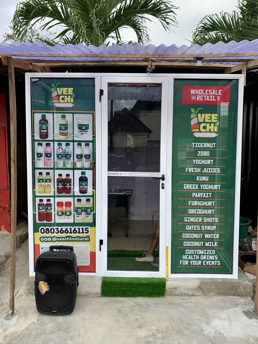 ChikaodiVivian's tweet photo. To the glory of God, @VeechiNatural Woji road branch is now open for business. https://t.co/rUjmIEYN6o