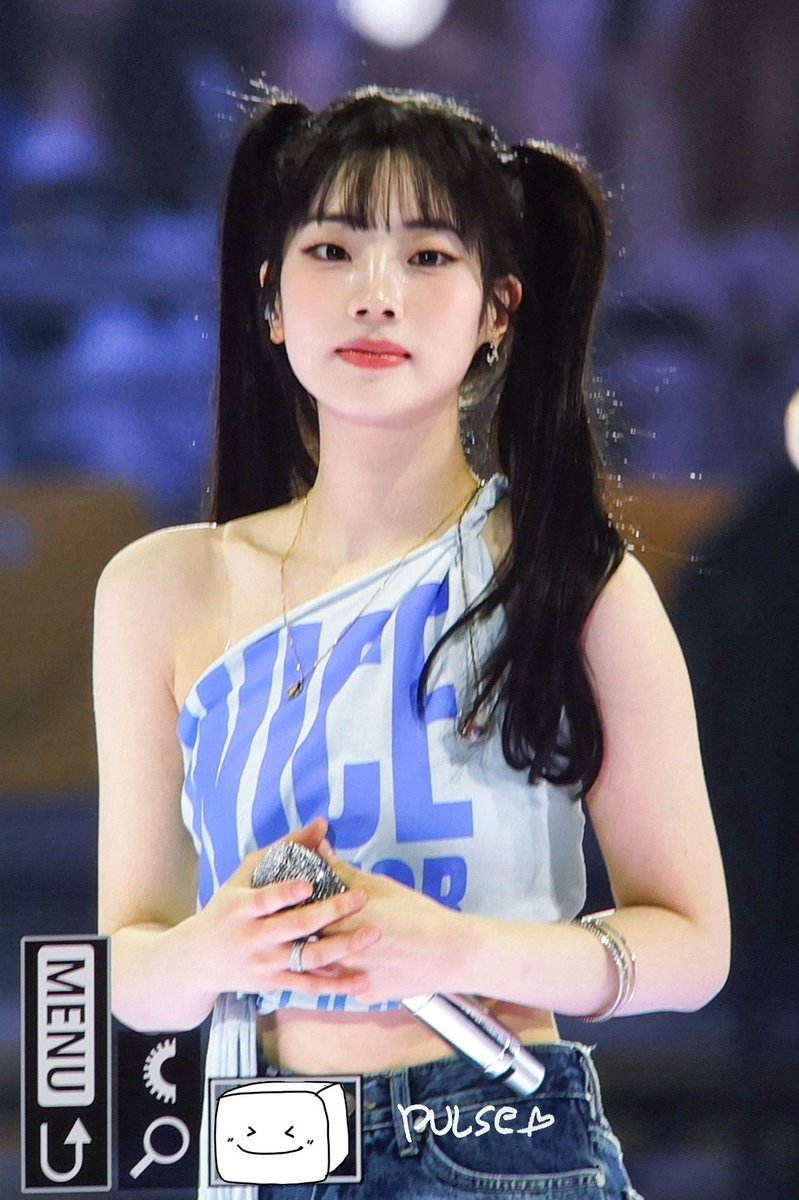 dahyunpopbase's tweet photo. TWICE's DAHYUN with two pigtails at the encore in Seoul today. https://t.co/bcFmyd42Cu