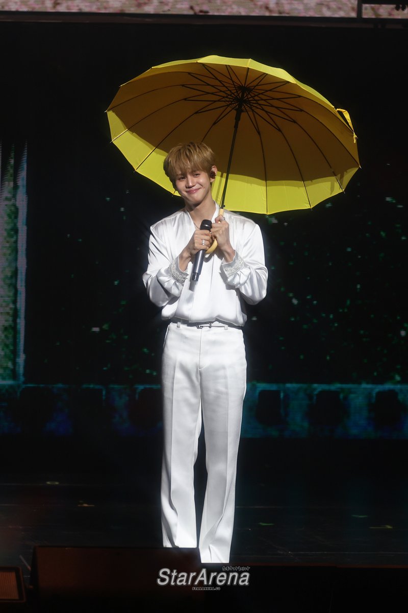 StarArena_'s tweet photo. 📷 2026 Yang Yoseop Solo Concert <Fade In> in Singapore

Yang Yoseop and Singapore fans share a special moment tonight

#YANGYOSEOPinSG #YANGYOSEOP #양요섭 #HIGHLIGHT #하이라이트 #비스트 #BEAST #Fade_In https://t.co/BxLNzQy6TN