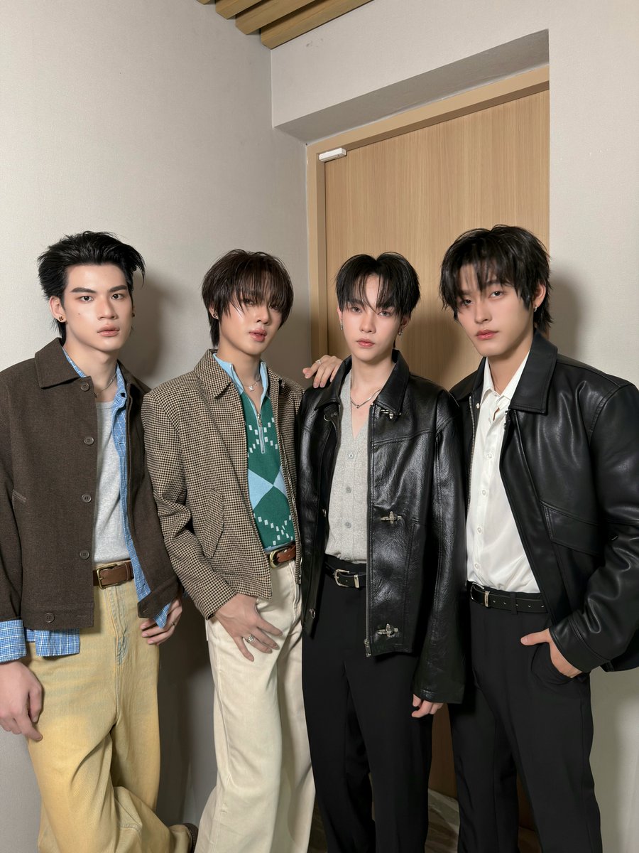 DomundiTV's tweet photo. พบกับ “นอร์ท” “อ๊อตโต้” “คอปเปอร์” และ “ฟีฟ่า” ได้ในงาน Praew Talk 2026 : Stage of Stories ✨

@JAONORTHiom @ottoottoo_
@Copper_phrt16 @Fifa_thanut

#PraewTalk2026xNorthOtto
#PraewTalk2026xCopperFifa https://t.co/TGeCygfutZ