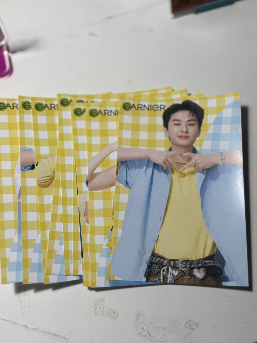 pphu_7's tweet photo. ปล่อยยกกอง 300 รส เท่านั้น‼️
ของแท้กานิเย่มี11คนมีทุกคนยกเว้นภูใครสนใจเดมด่วนน #ตลาดนัดบัส #ตลาดนัดbus #ตลาดนัดBUS https://t.co/UVV9ETLHRB