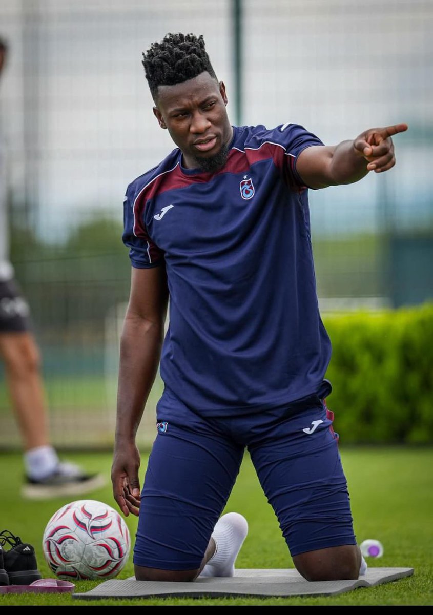 OnzeLions's tweet photo. 🔺📸 | C’est l’heure de la reprise pour André Onana et Trabzonspor. 🏋🏾‍♂️

#OnzeLions🇨🇲 https://t.co/adloHFXrP0