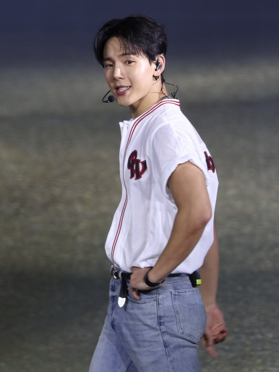 xsndps's tweet photo. 승리의 여신 셔누 https://t.co/X4sNBKxE7B