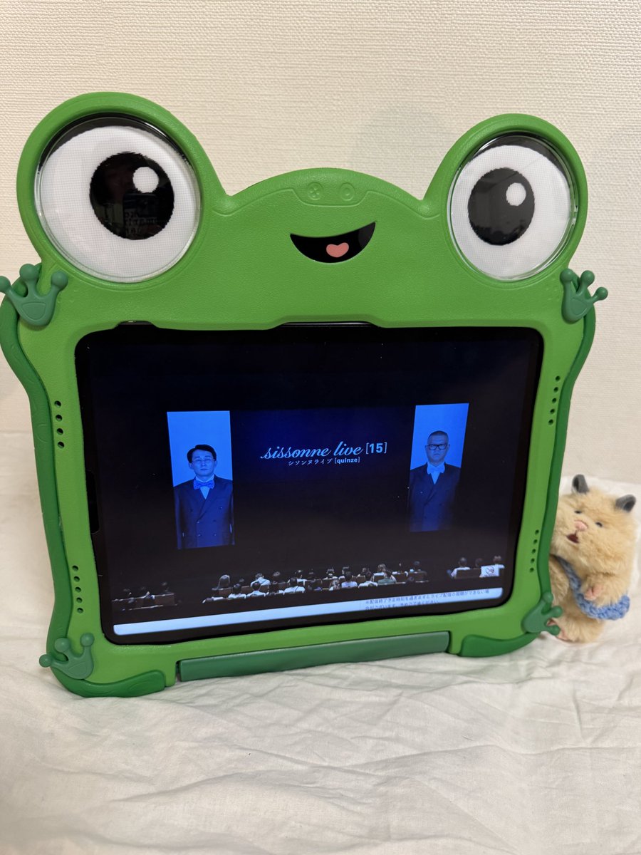 ohbababaaa's tweet photo. リリーパッドでシソンヌライブ観ました🙋‍♀️ https://t.co/oMVxEEVUX0