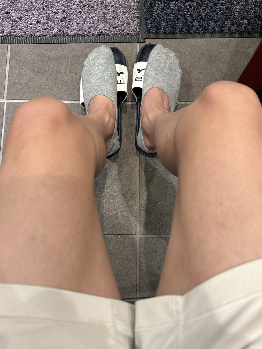 Takuya123177991's tweet photo. サンダルカバソ😳 https://t.co/e5ulLhVOmF